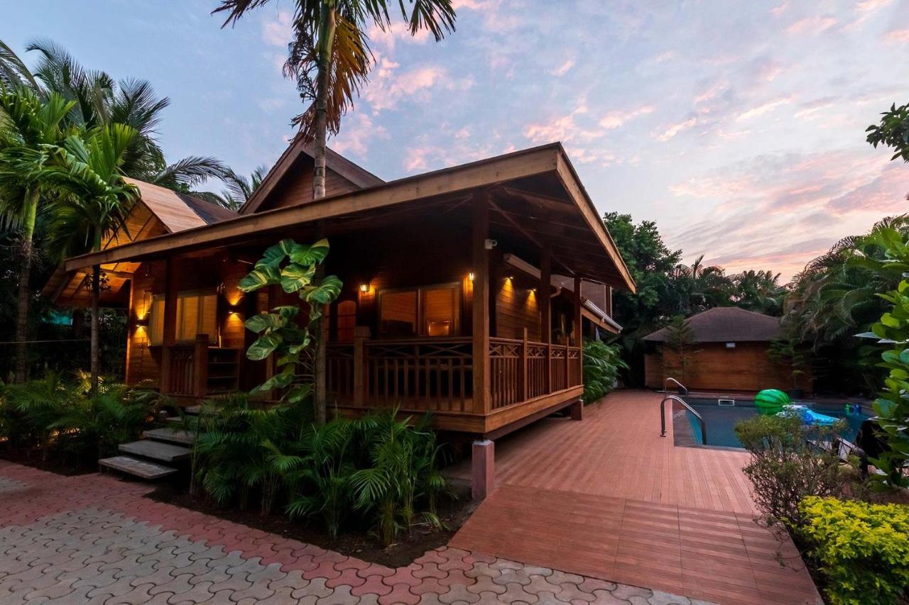 Nature'S Abode - The Wooden Villa At Morjim By Stayvista מראה חיצוני תמונה